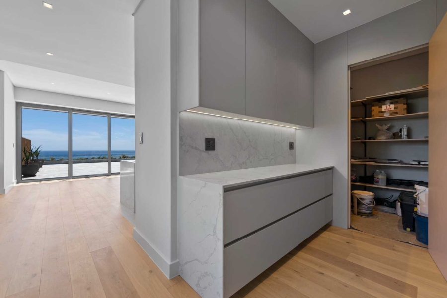 5 Bedroom Property for Sale in Camps Bay Western Cape